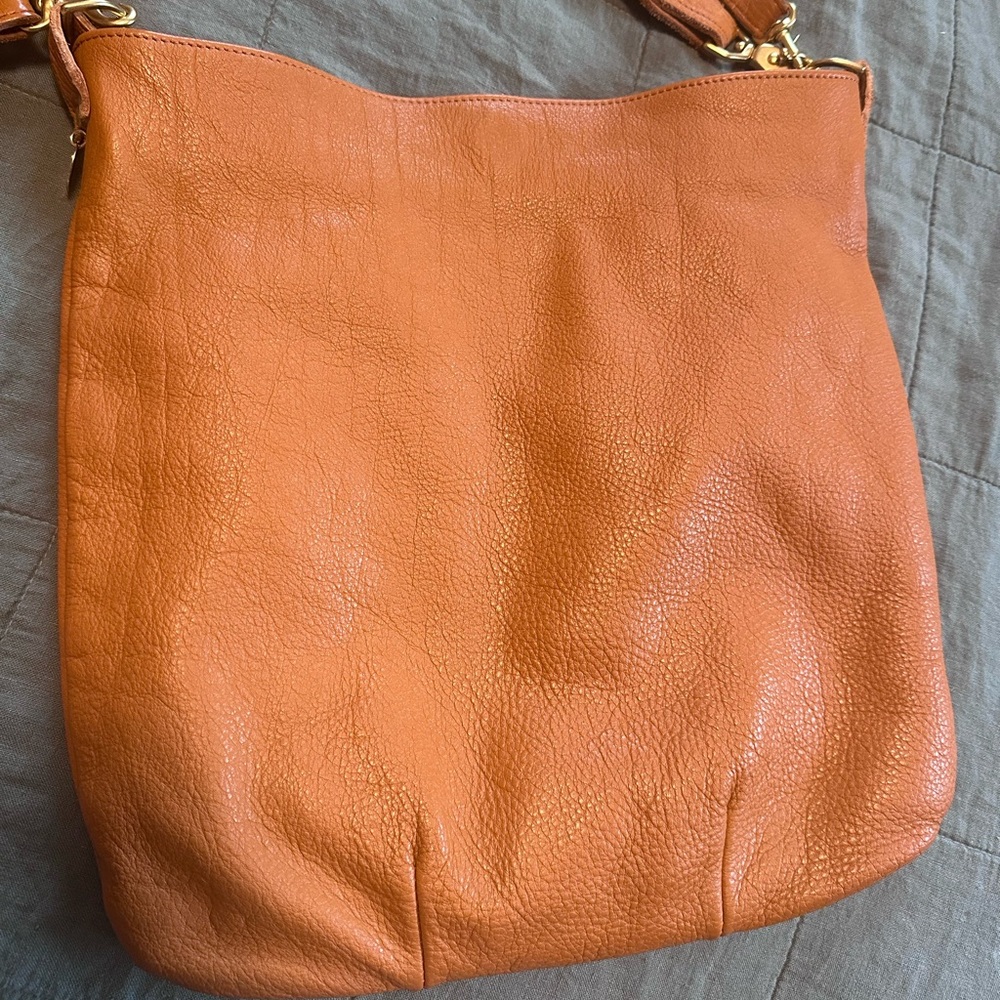 Clare V. Veronique Crossbody Tote Bag Tan Pebble Leather